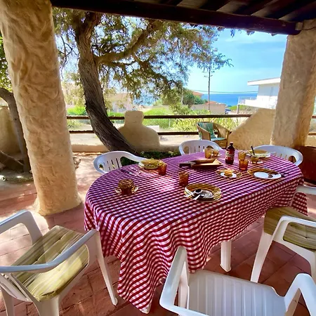 Isabella Feriehus San Giovanni di Sinis